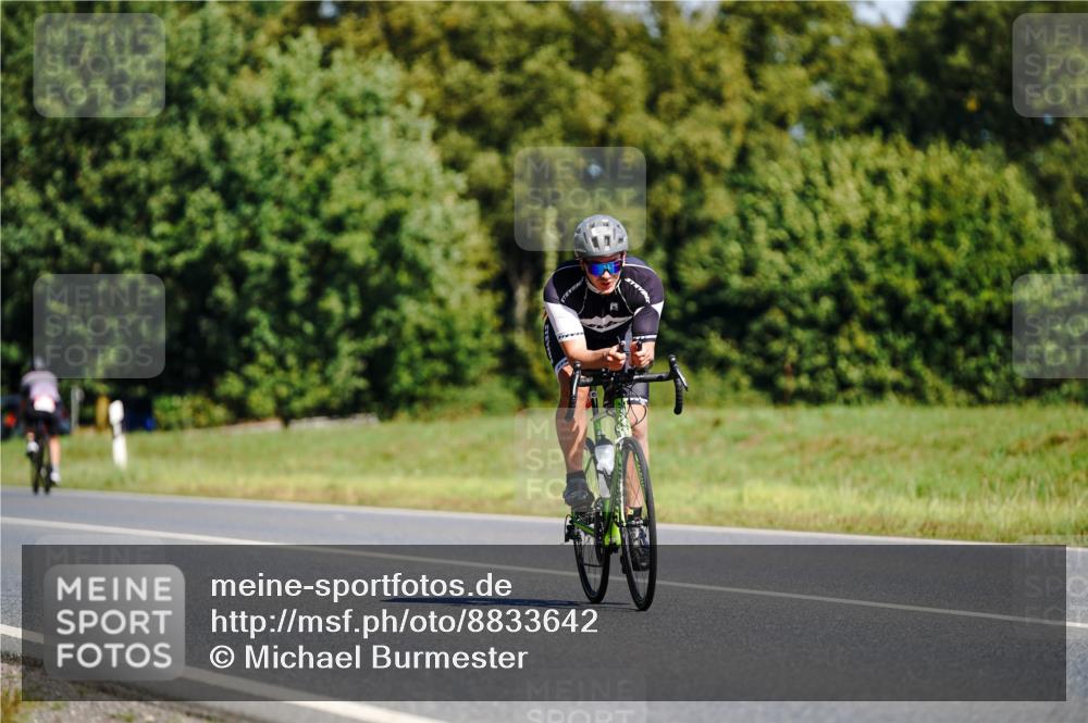07.09.2025 - 19. Norderstedt Triathlon Michael Burmester http://msf.ph/oto/8833642 07.09.2025 12:04:40 Radfahren 715, 860 meine-sportfotos.de