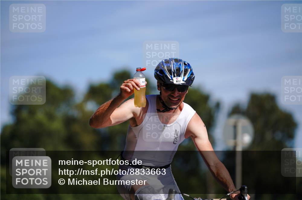 07.09.2025 - 19. Norderstedt Triathlon Michael Burmester http://msf.ph/oto/8833663 07.09.2025 12:05:10 Radfahren 697 meine-sportfotos.de