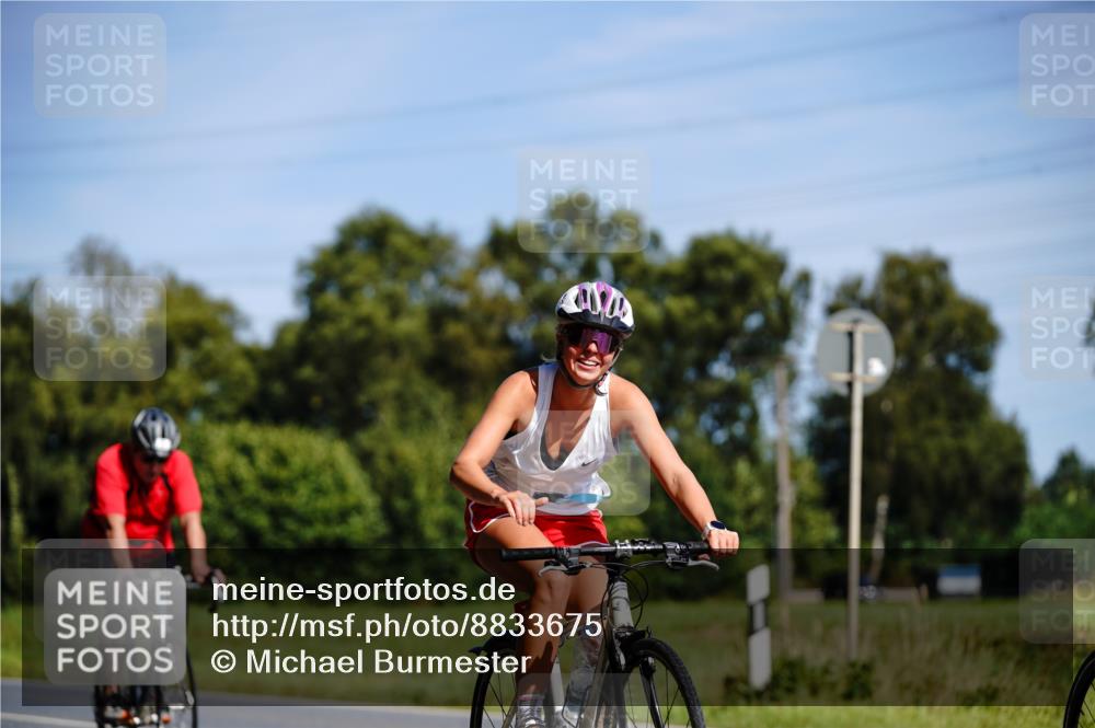 07.09.2025 - 19. Norderstedt Triathlon Michael Burmester http://msf.ph/oto/8833675 07.09.2025 12:05:15 Radfahren 168, 724, 727, 1239 meine-sportfotos.de