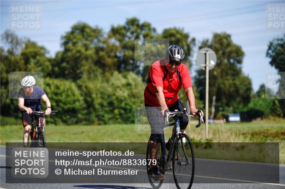 07.09.2025 - 19. Norderstedt Triathlon Michael Burmester http://msf.ph/oto/8833679 07.09.2025 12:05:16 Radfahren 168, 227, 724, 727, 1239, 1339 meine-sportfotos.de
