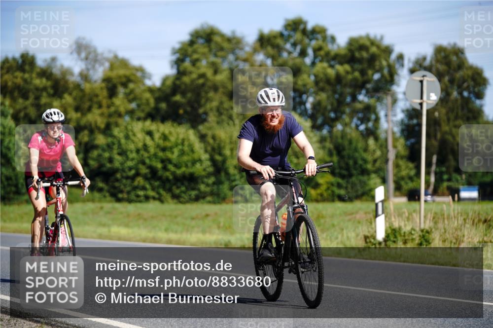 07.09.2025 - 19. Norderstedt Triathlon Michael Burmester http://msf.ph/oto/8833680 07.09.2025 12:05:17 Radfahren 168, 227, 720, 724, 727, 1239, 1339 meine-sportfotos.de