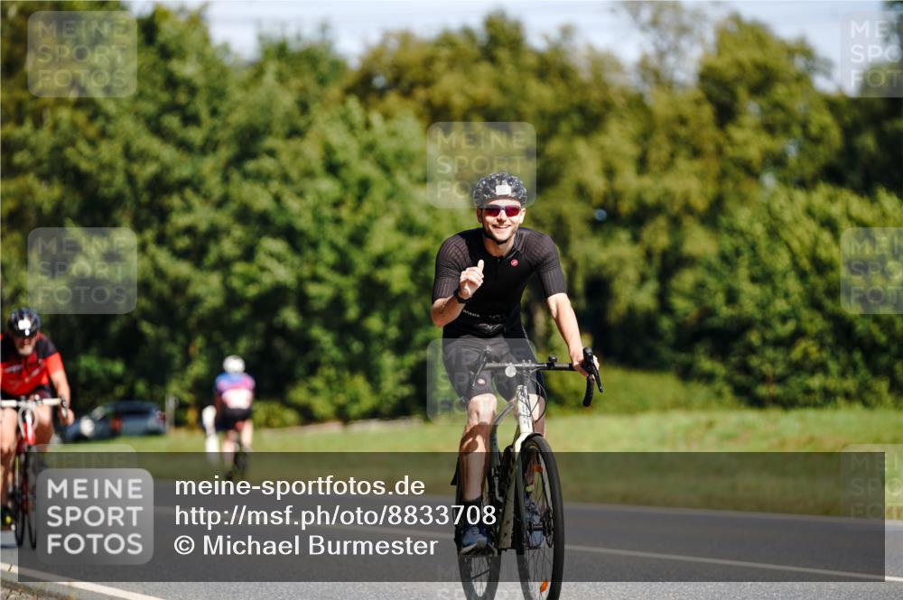 07.09.2025 - 19. Norderstedt Triathlon Michael Burmester http://msf.ph/oto/8833708 07.09.2025 12:05:28 Radfahren 260, 731, 782 meine-sportfotos.de