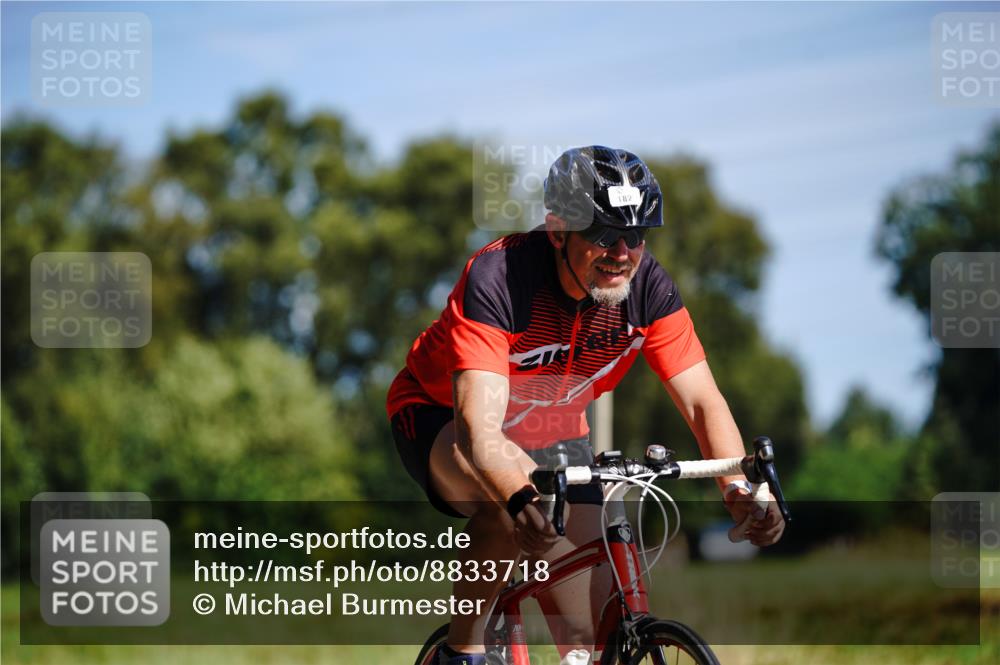 07.09.2025 - 19. Norderstedt Triathlon Michael Burmester http://msf.ph/oto/8833718 07.09.2025 12:05:32 Radfahren 182, 260, 782 meine-sportfotos.de
