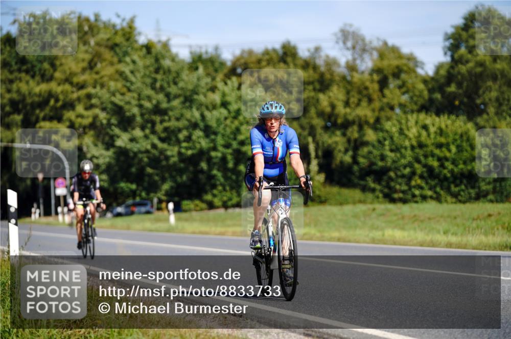 07.09.2025 - 19. Norderstedt Triathlon Michael Burmester http://msf.ph/oto/8833733 07.09.2025 12:05:53 Radfahren 213, 717, 741 meine-sportfotos.de