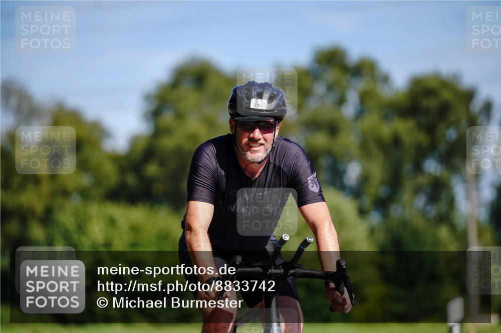 07.09.2025 - 19. Norderstedt Triathlon Michael Burmester http://msf.ph/oto/8833742 07.09.2025 12:06:00 Radfahren 729, 1392 meine-sportfotos.de