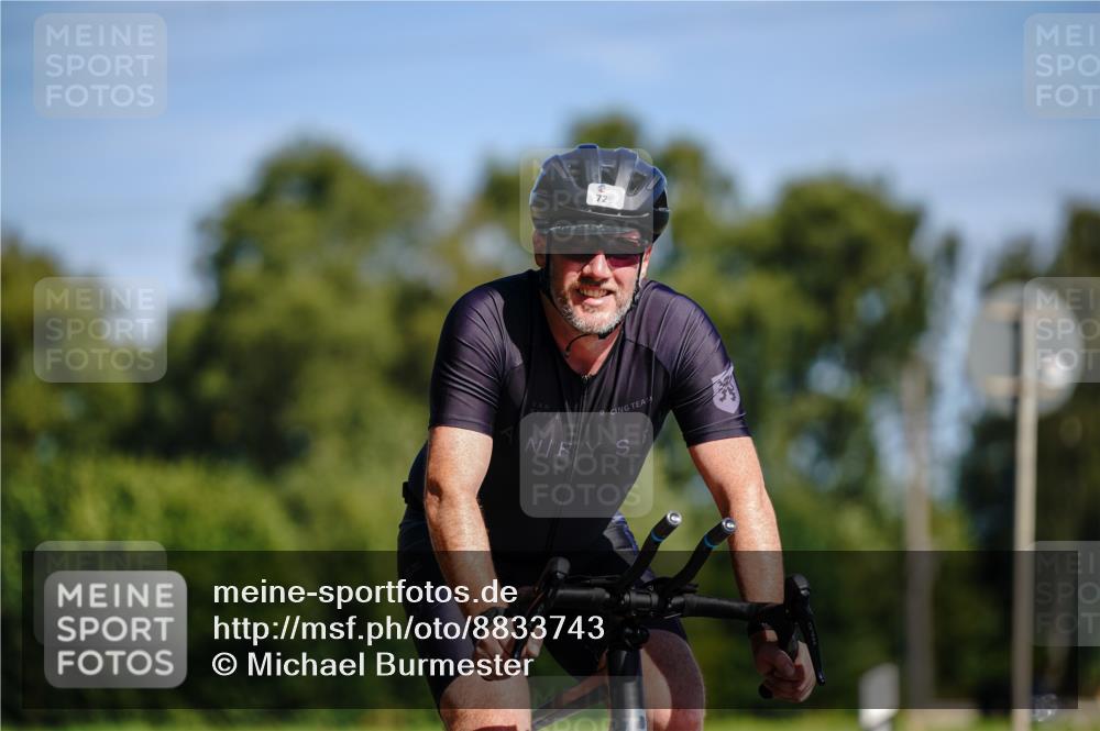07.09.2025 - 19. Norderstedt Triathlon Michael Burmester http://msf.ph/oto/8833743 07.09.2025 12:06:00 Radfahren 729, 1392 meine-sportfotos.de