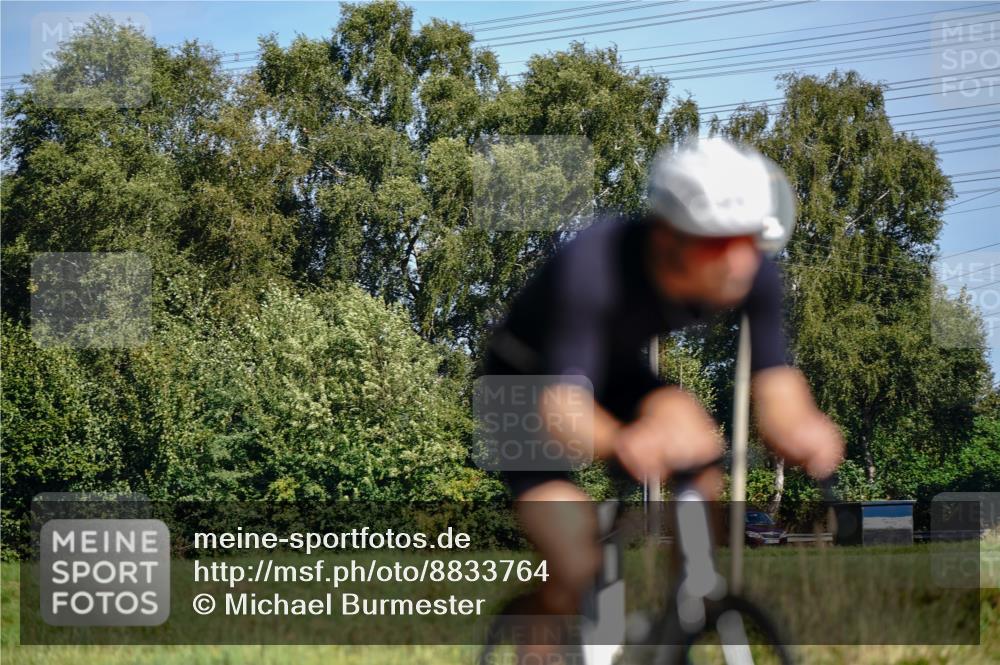 07.09.2025 - 19. Norderstedt Triathlon Michael Burmester http://msf.ph/oto/8833764 07.09.2025 12:07:14 Radfahren 164, 176, 709, 778, 828 meine-sportfotos.de