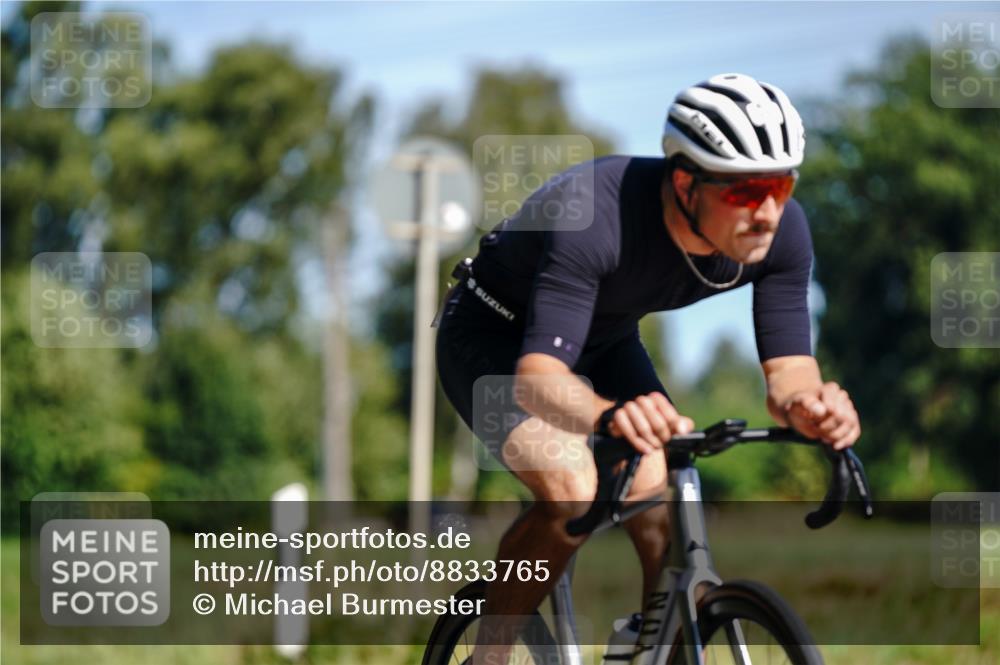 07.09.2025 - 19. Norderstedt Triathlon Michael Burmester http://msf.ph/oto/8833765 07.09.2025 12:07:14 Radfahren 164, 176, 709, 778, 828 meine-sportfotos.de