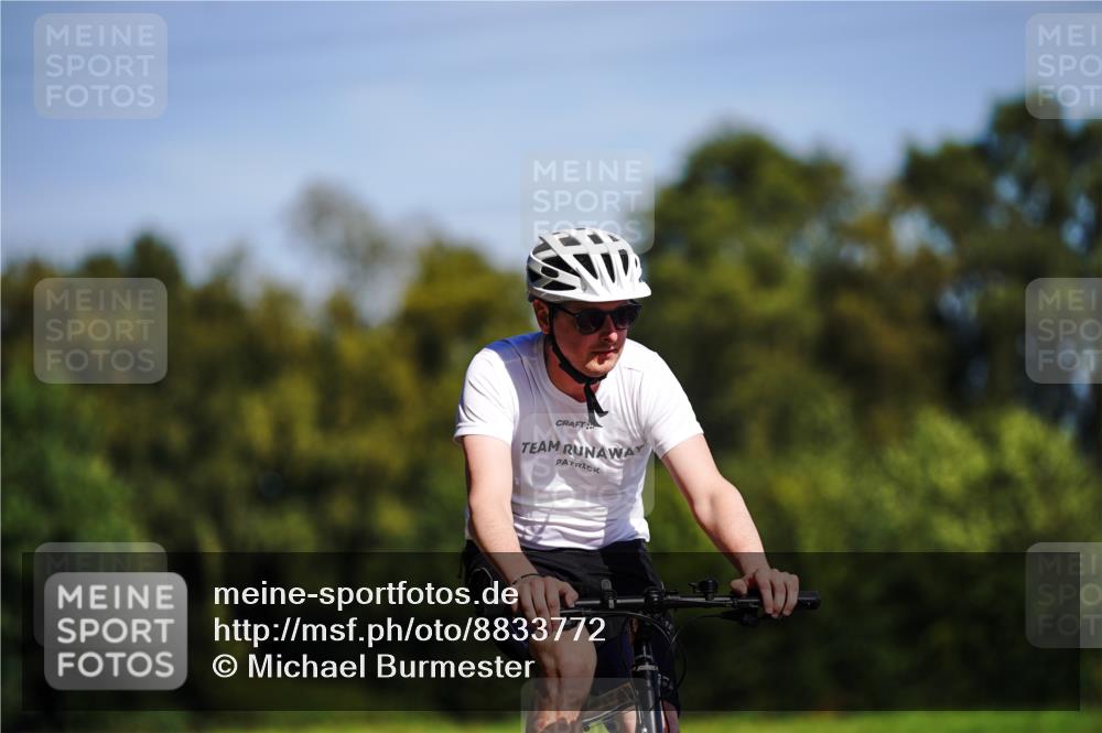 07.09.2025 - 19. Norderstedt Triathlon Michael Burmester http://msf.ph/oto/8833772 07.09.2025 12:07:22 Radfahren 136, 861, 1398 meine-sportfotos.de