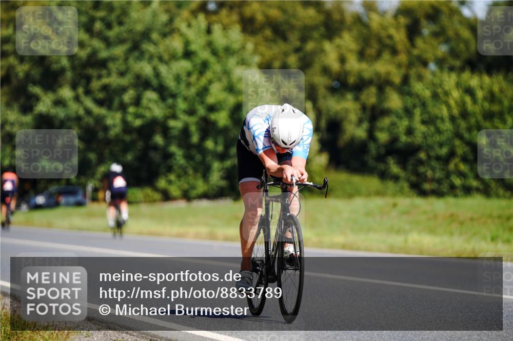 07.09.2025 - 19. Norderstedt Triathlon Michael Burmester http://msf.ph/oto/8833789 07.09.2025 12:07:39 Radfahren 151, 748, 838 meine-sportfotos.de