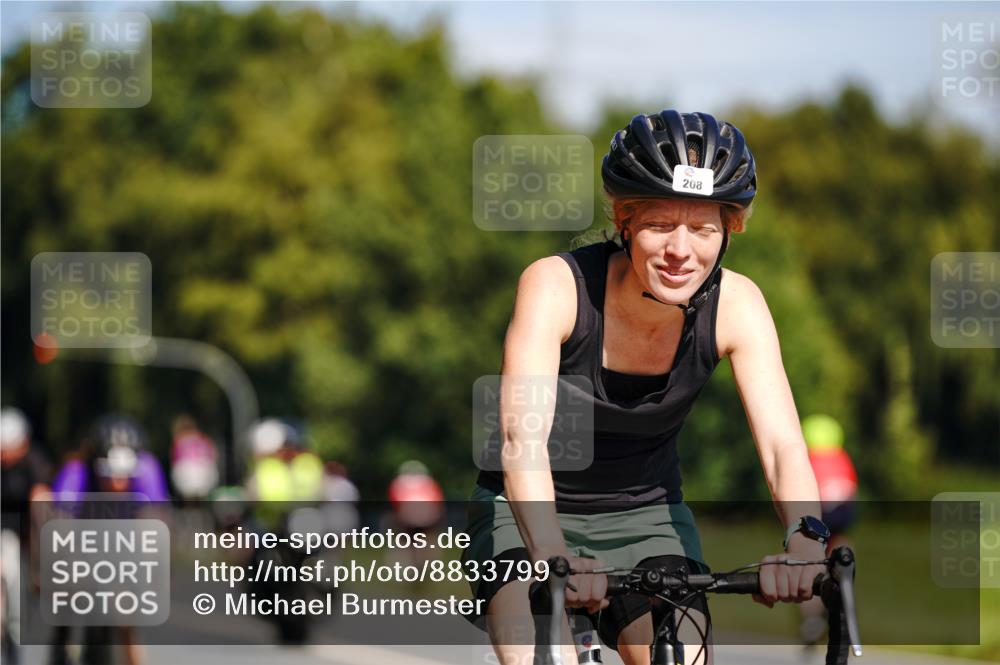 07.09.2025 - 19. Norderstedt Triathlon Michael Burmester http://msf.ph/oto/8833799 07.09.2025 12:08:25 Radfahren 208, 287, 1246, 1338 meine-sportfotos.de