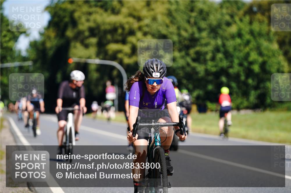 07.09.2025 - 19. Norderstedt Triathlon Michael Burmester http://msf.ph/oto/8833800 07.09.2025 12:08:26 Radfahren 208, 287, 757, 1246, 1338, 1367 meine-sportfotos.de