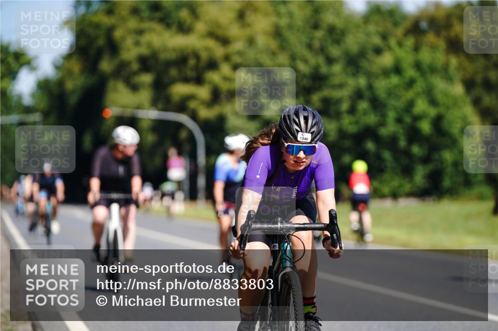 07.09.2025 - 19. Norderstedt Triathlon Michael Burmester http://msf.ph/oto/8833803 07.09.2025 12:08:26 Radfahren 208, 287, 757, 1246, 1338, 1367 meine-sportfotos.de