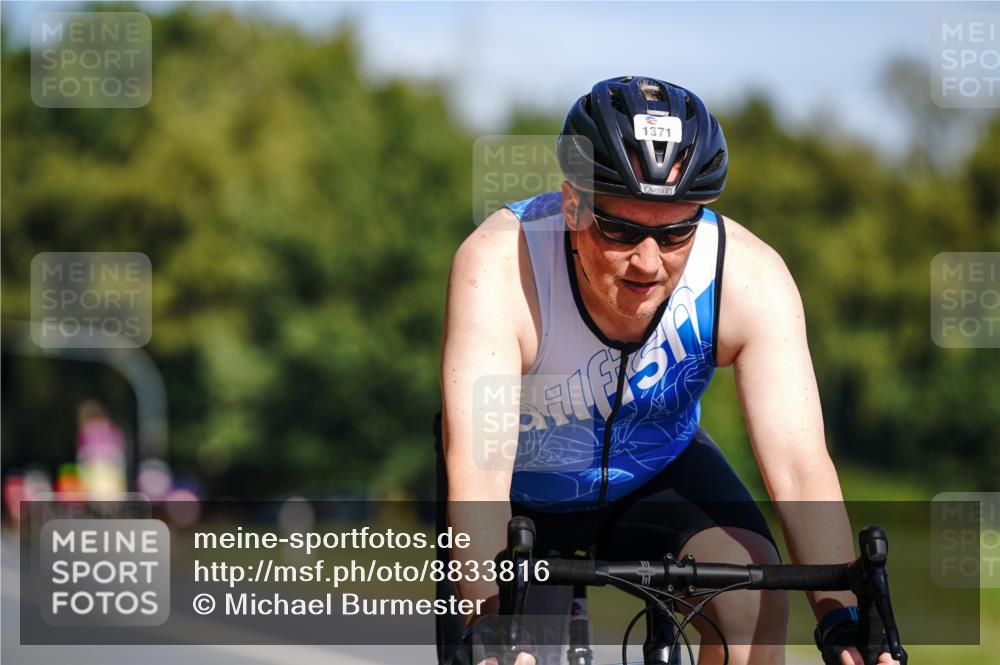 07.09.2025 - 19. Norderstedt Triathlon Michael Burmester http://msf.ph/oto/8833816 07.09.2025 12:08:33 Radfahren 824, 1371 meine-sportfotos.de