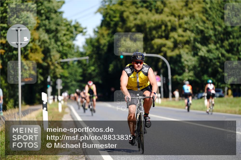 07.09.2025 - 19. Norderstedt Triathlon Michael Burmester http://msf.ph/oto/8833835 07.09.2025 12:08:52 Radfahren 170, 703 meine-sportfotos.de