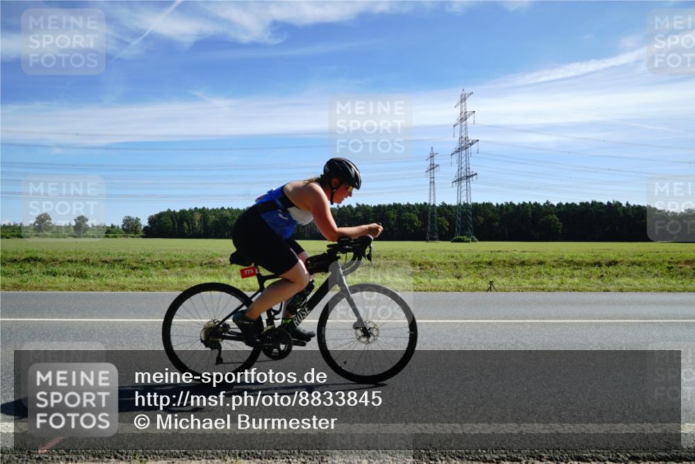 07.09.2025 - 19. Norderstedt Triathlon Michael Burmester http://msf.ph/oto/8833845 07.09.2025 11:54:45 Radfahren 741, 779, 1272 meine-sportfotos.de