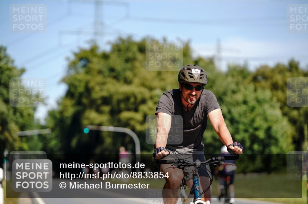 07.09.2025 - 19. Norderstedt Triathlon Michael Burmester http://msf.ph/oto/8833854 07.09.2025 12:09:05 Radfahren 779, 1290 meine-sportfotos.de