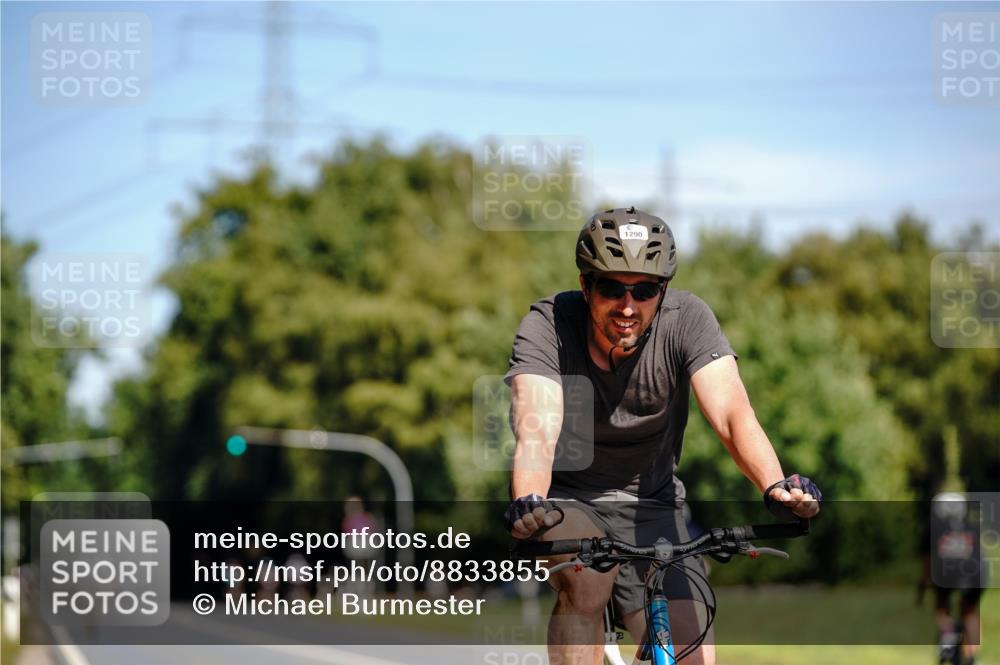 07.09.2025 - 19. Norderstedt Triathlon Michael Burmester http://msf.ph/oto/8833855 07.09.2025 12:09:05 Radfahren 779, 1290 meine-sportfotos.de