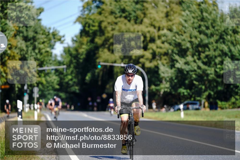 07.09.2025 - 19. Norderstedt Triathlon Michael Burmester http://msf.ph/oto/8833856 07.09.2025 12:09:14 Radfahren 1282 meine-sportfotos.de