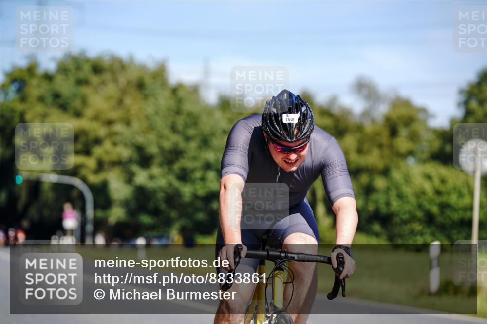 07.09.2025 - 19. Norderstedt Triathlon Michael Burmester http://msf.ph/oto/8833861 07.09.2025 12:09:24 Radfahren 1346 meine-sportfotos.de