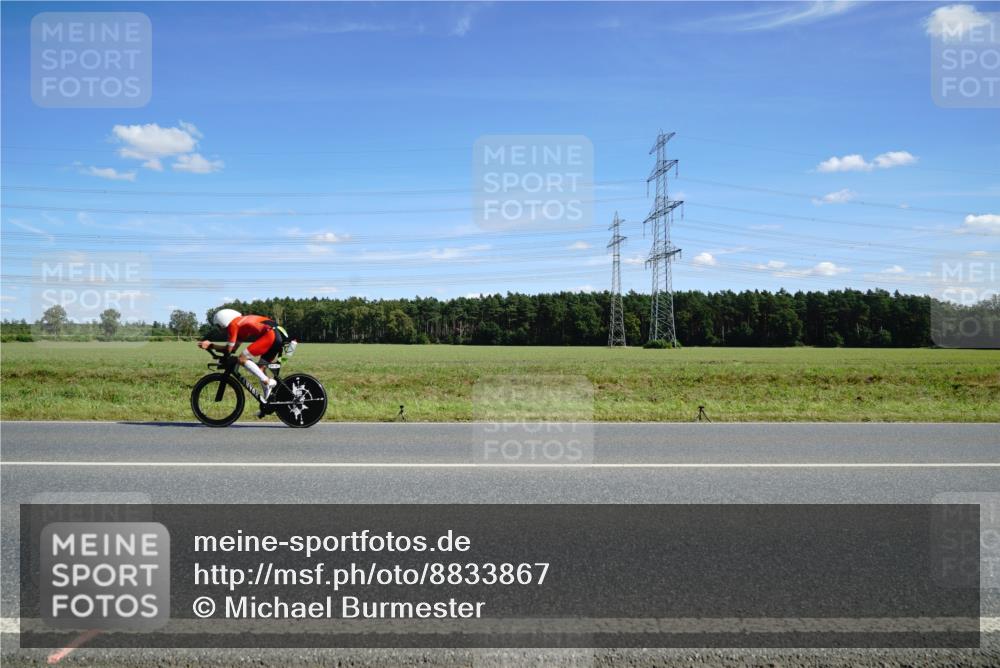 07.09.2025 - 19. Norderstedt Triathlon Michael Burmester http://msf.ph/oto/8833867 07.09.2025 13:55:55 Radfahren 1000 meine-sportfotos.de