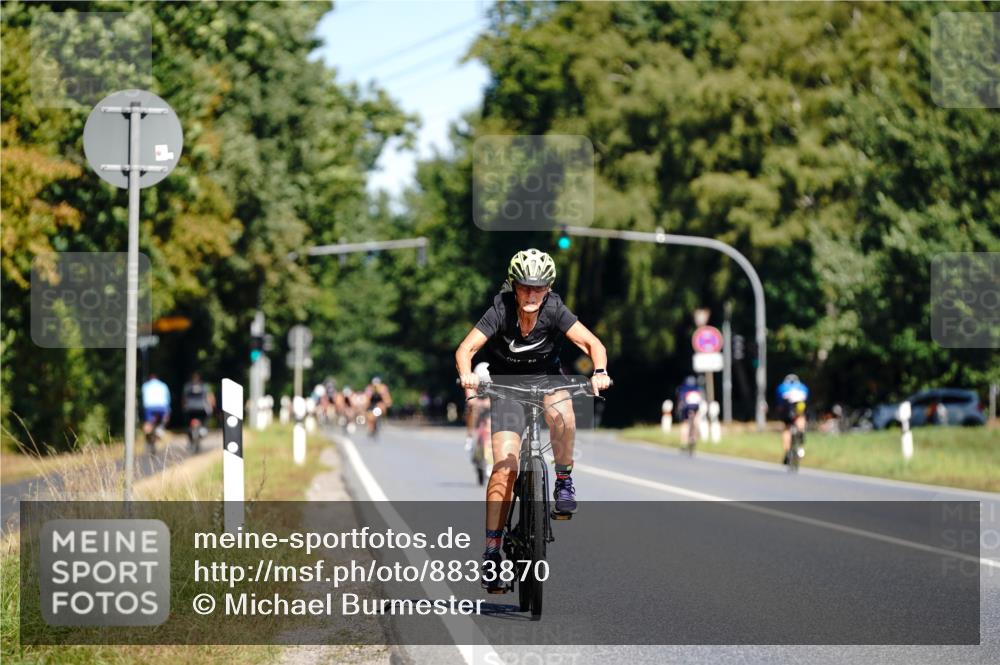 07.09.2025 - 19. Norderstedt Triathlon Michael Burmester http://msf.ph/oto/8833870 07.09.2025 12:09:39 Radfahren 239 meine-sportfotos.de