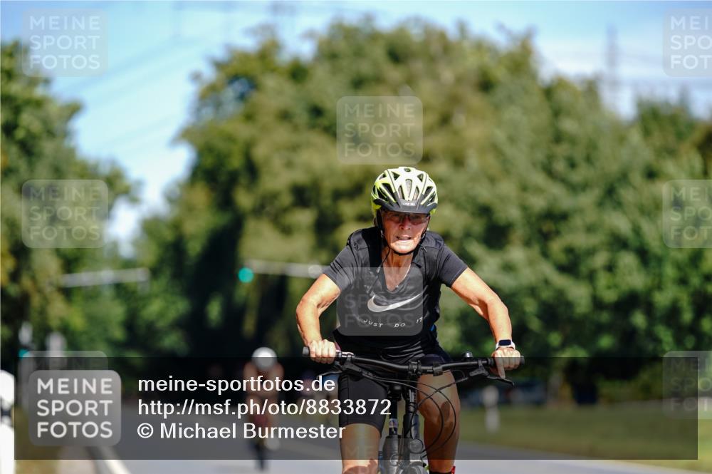 07.09.2025 - 19. Norderstedt Triathlon Michael Burmester http://msf.ph/oto/8833872 07.09.2025 12:09:41 Radfahren 239 meine-sportfotos.de
