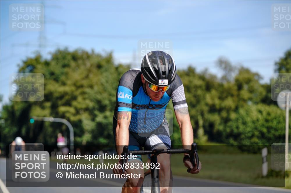 07.09.2025 - 19. Norderstedt Triathlon Michael Burmester http://msf.ph/oto/8833892 07.09.2025 12:10:02 Radfahren 699, 730, 1249 meine-sportfotos.de