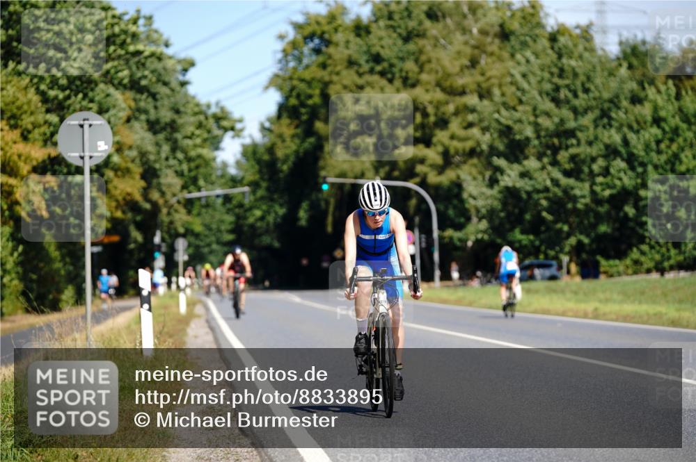 07.09.2025 - 19. Norderstedt Triathlon Michael Burmester http://msf.ph/oto/8833895 07.09.2025 12:10:04 Radfahren 730, 1249 meine-sportfotos.de