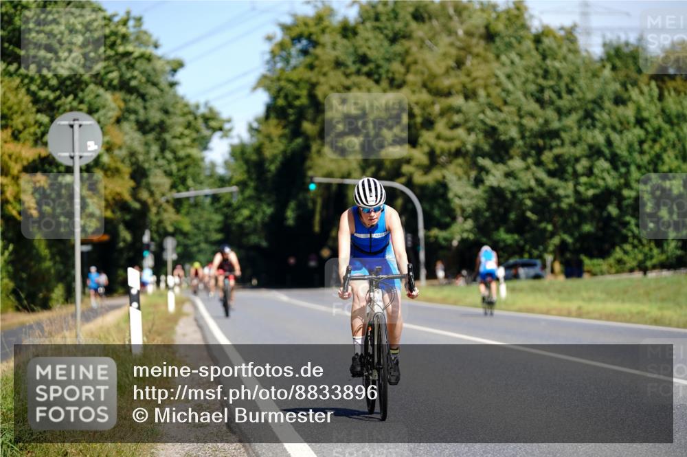 07.09.2025 - 19. Norderstedt Triathlon Michael Burmester http://msf.ph/oto/8833896 07.09.2025 12:10:04 Radfahren 730, 1249 meine-sportfotos.de