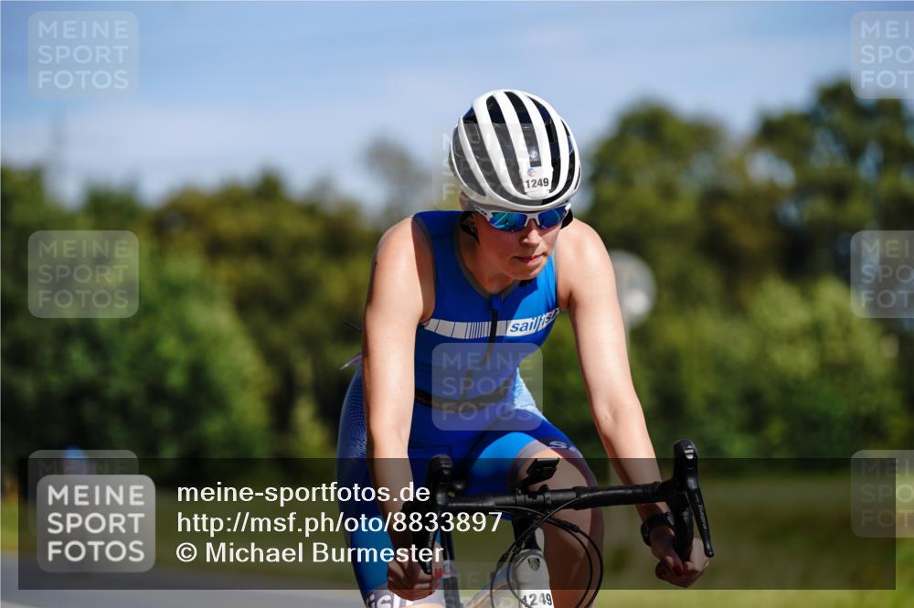 07.09.2025 - 19. Norderstedt Triathlon Michael Burmester http://msf.ph/oto/8833897 07.09.2025 12:10:06 Radfahren 1249 meine-sportfotos.de
