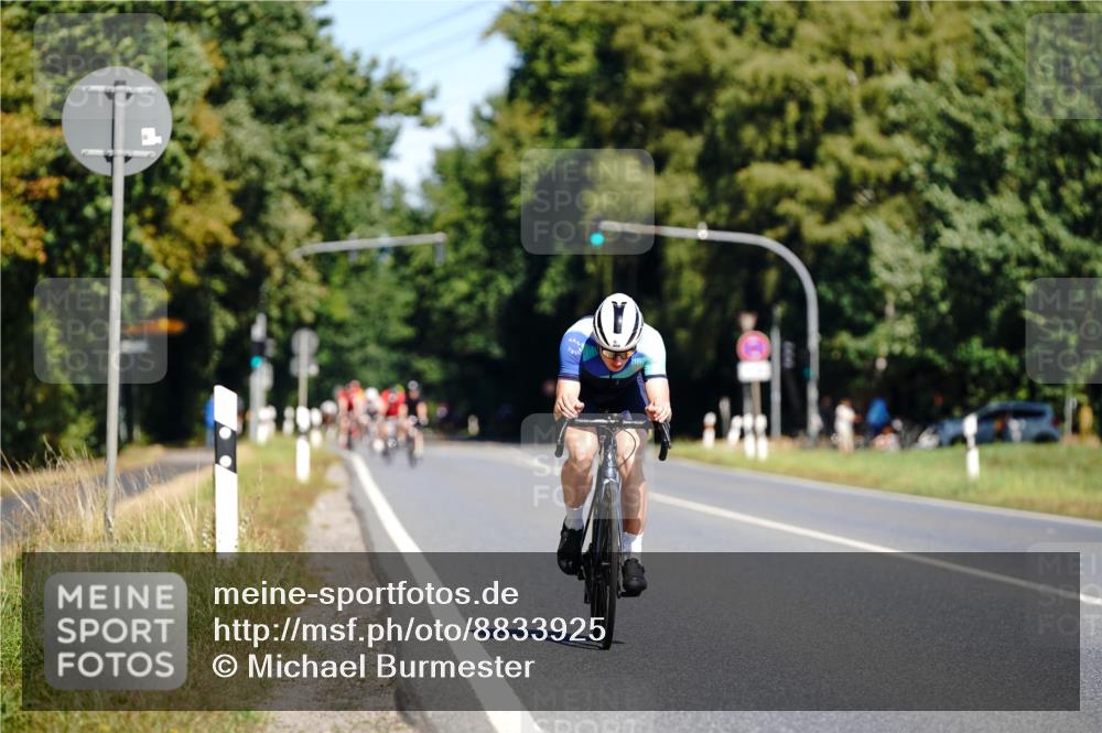 07.09.2025 - 19. Norderstedt Triathlon Michael Burmester http://msf.ph/oto/8833925 07.09.2025 12:10:47 Radfahren 856 meine-sportfotos.de