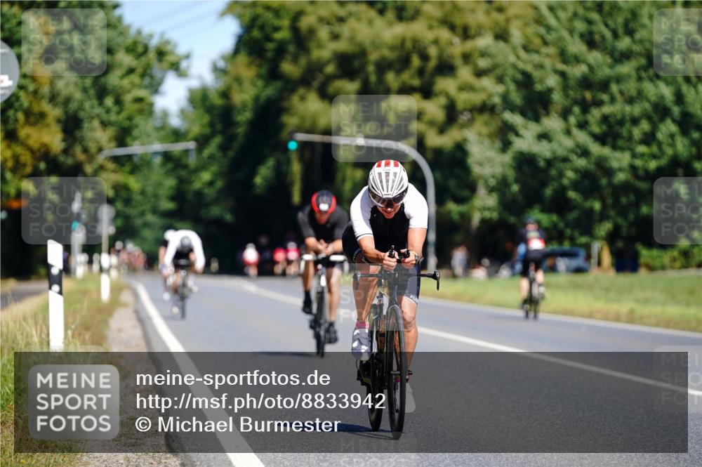 07.09.2025 - 19. Norderstedt Triathlon Michael Burmester http://msf.ph/oto/8833942 07.09.2025 12:11:14 Radfahren 835, 1379 meine-sportfotos.de