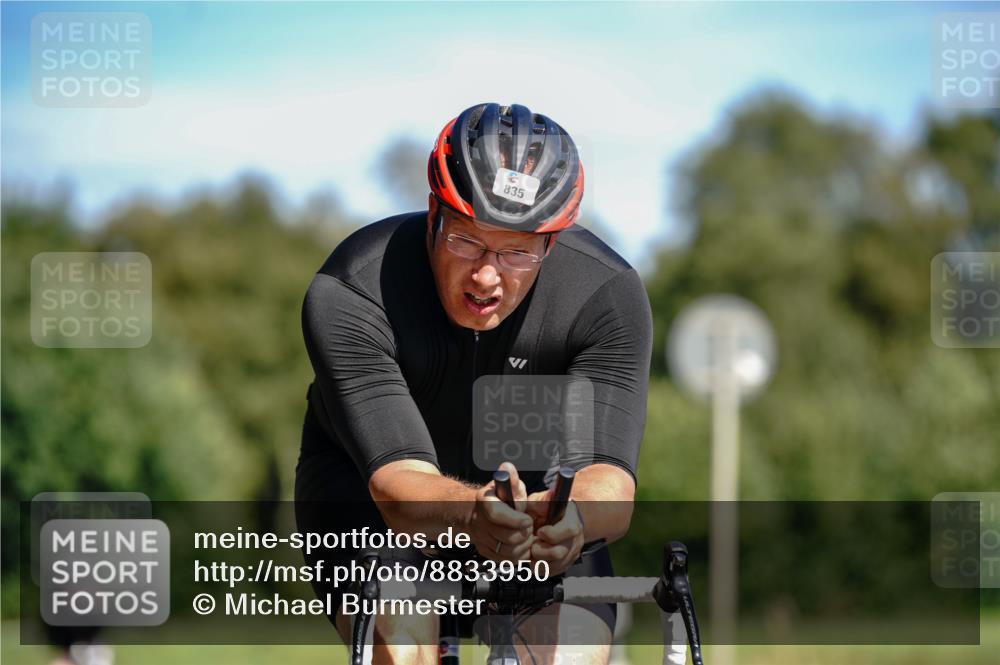 07.09.2025 - 19. Norderstedt Triathlon Michael Burmester http://msf.ph/oto/8833950 07.09.2025 12:11:17 Radfahren 835, 1379 meine-sportfotos.de