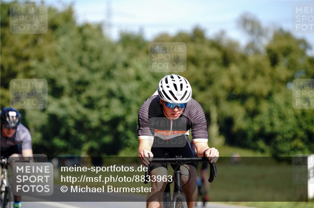 07.09.2025 - 19. Norderstedt Triathlon Michael Burmester http://msf.ph/oto/8833963 07.09.2025 12:11:39 Radfahren 758, 1300 meine-sportfotos.de