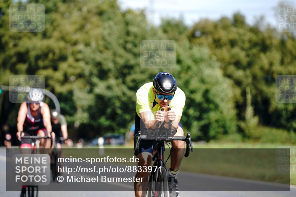 07.09.2025 - 19. Norderstedt Triathlon Michael Burmester http://msf.ph/oto/8833971 07.09.2025 12:11:49 Radfahren 1351, 1381 meine-sportfotos.de