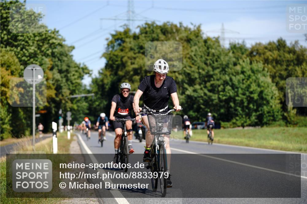 07.09.2025 - 19. Norderstedt Triathlon Michael Burmester http://msf.ph/oto/8833979 07.09.2025 12:11:54 Radfahren 1260, 1331, 1350, 1381 meine-sportfotos.de