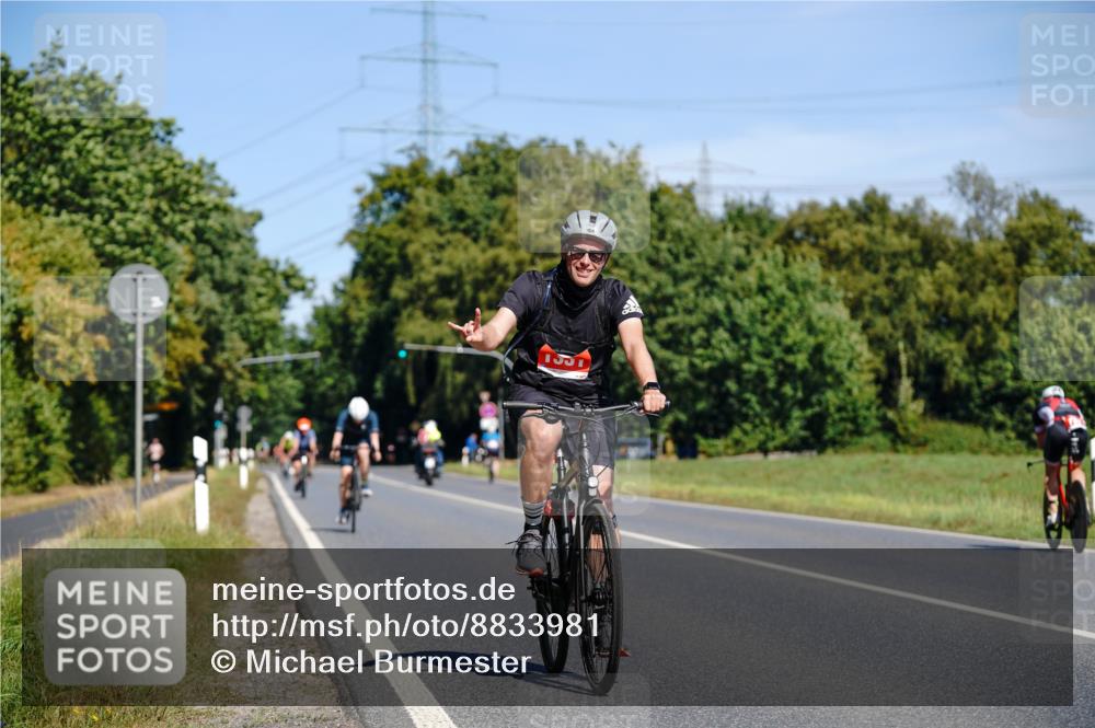 07.09.2025 - 19. Norderstedt Triathlon Michael Burmester http://msf.ph/oto/8833981 07.09.2025 12:11:56 Radfahren 1260, 1331, 1350 meine-sportfotos.de