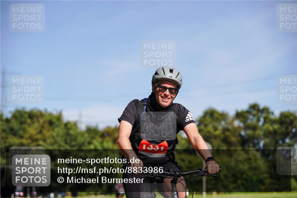 07.09.2025 - 19. Norderstedt Triathlon Michael Burmester http://msf.ph/oto/8833986 07.09.2025 12:11:57 Radfahren 818, 1260, 1331 meine-sportfotos.de