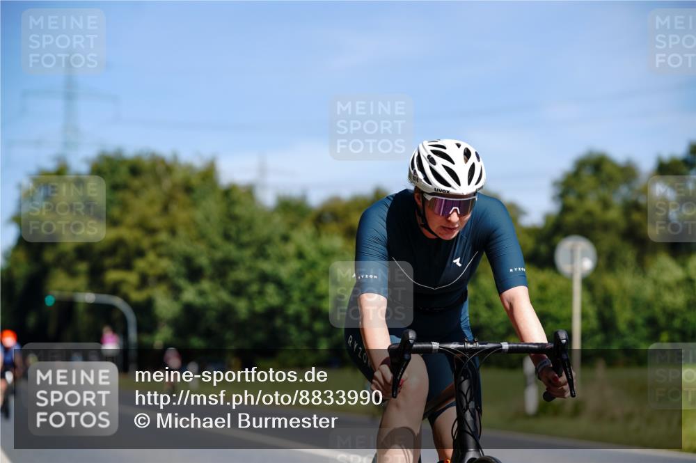 07.09.2025 - 19. Norderstedt Triathlon Michael Burmester http://msf.ph/oto/8833990 07.09.2025 12:12:00 Radfahren 818, 1331 meine-sportfotos.de