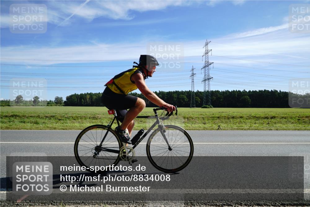 07.09.2025 - 19. Norderstedt Triathlon Michael Burmester http://msf.ph/oto/8834008 07.09.2025 11:55:13 Radfahren 703, 1358 meine-sportfotos.de