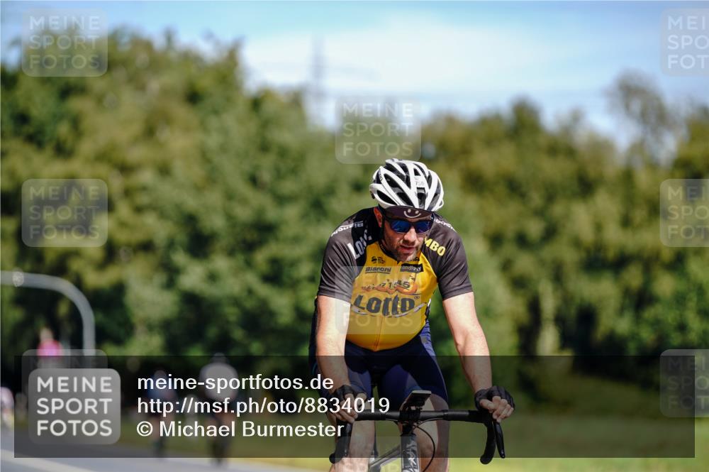 07.09.2025 - 19. Norderstedt Triathlon Michael Burmester http://msf.ph/oto/8834019 07.09.2025 12:12:41 Radfahren 756, 803 meine-sportfotos.de