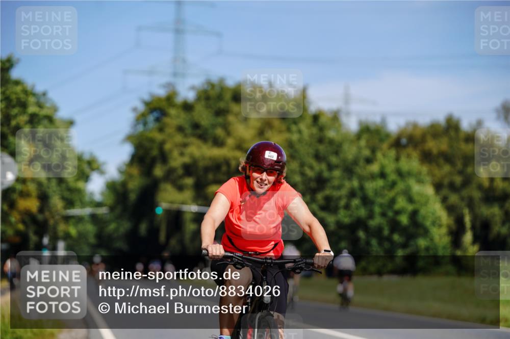 07.09.2025 - 19. Norderstedt Triathlon Michael Burmester http://msf.ph/oto/8834026 07.09.2025 12:12:44 Radfahren 756, 803 meine-sportfotos.de