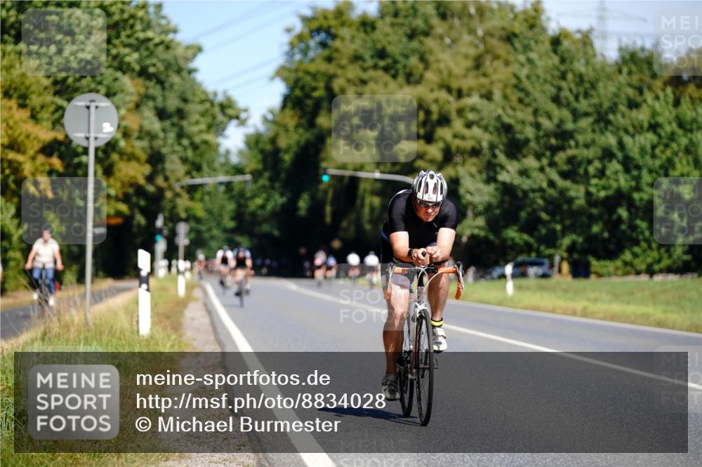 07.09.2025 - 19. Norderstedt Triathlon Michael Burmester http://msf.ph/oto/8834028 07.09.2025 12:12:52 Radfahren 1280 meine-sportfotos.de