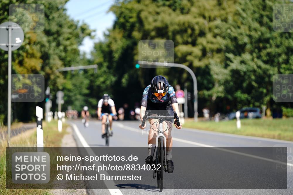 07.09.2025 - 19. Norderstedt Triathlon Michael Burmester http://msf.ph/oto/8834032 07.09.2025 12:12:58 Radfahren 1343 meine-sportfotos.de