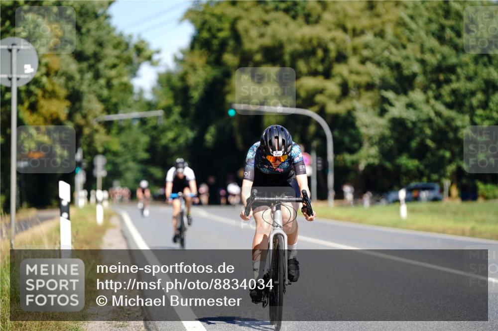 07.09.2025 - 19. Norderstedt Triathlon Michael Burmester http://msf.ph/oto/8834034 07.09.2025 12:12:58 Radfahren 1343 meine-sportfotos.de