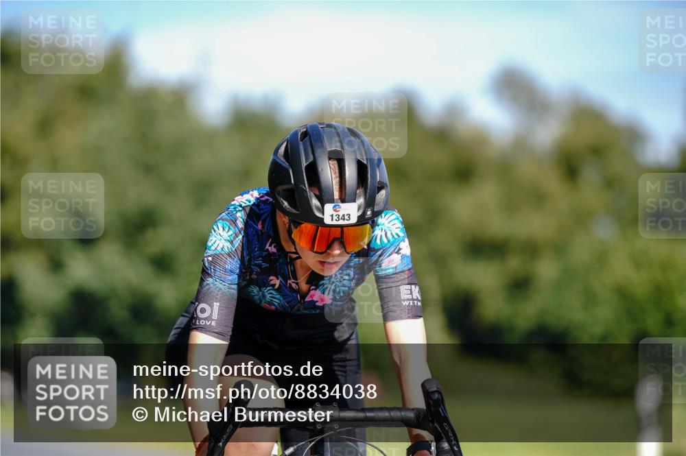 07.09.2025 - 19. Norderstedt Triathlon Michael Burmester http://msf.ph/oto/8834038 07.09.2025 12:12:59 Radfahren 1343 meine-sportfotos.de