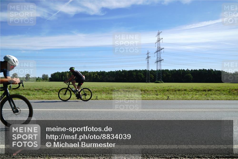 07.09.2025 - 19. Norderstedt Triathlon Michael Burmester http://msf.ph/oto/8834039 07.09.2025 11:55:27 Radfahren 245 meine-sportfotos.de