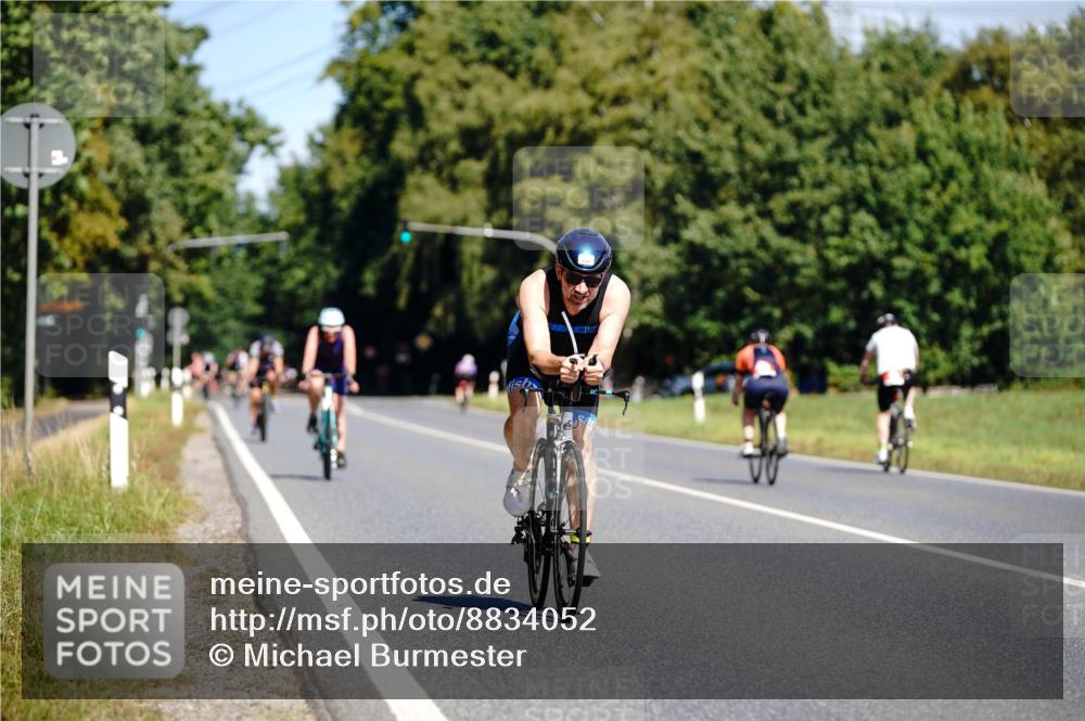 07.09.2025 - 19. Norderstedt Triathlon Michael Burmester http://msf.ph/oto/8834052 07.09.2025 12:13:24 Radfahren 850 meine-sportfotos.de