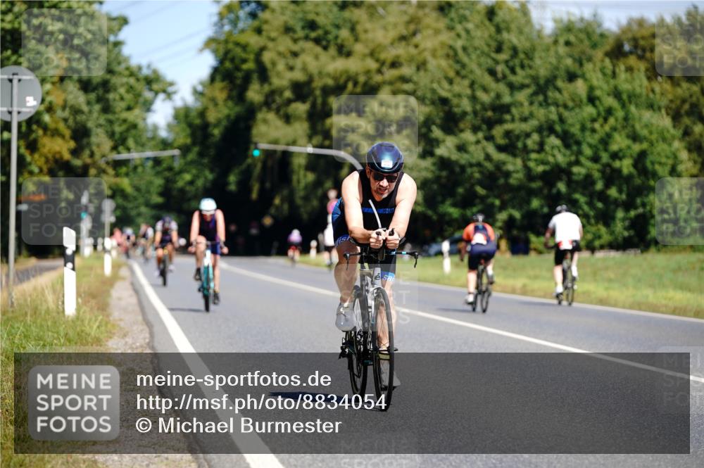 07.09.2025 - 19. Norderstedt Triathlon Michael Burmester http://msf.ph/oto/8834054 07.09.2025 12:13:24 Radfahren 850 meine-sportfotos.de